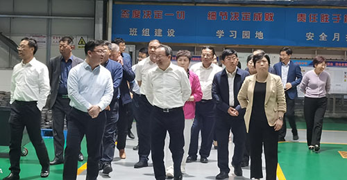 山西省政協(xié)副主席李曉波率“培育壯大智能產(chǎn)業(yè)，加快推動(dòng)智能化發(fā)展”調(diào)研組參觀考察江蘇泰隆集團(tuán)